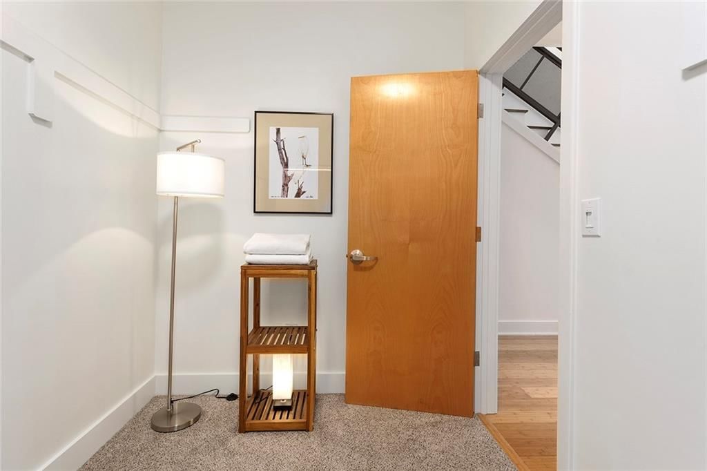 1603 Summit Street — photo 42