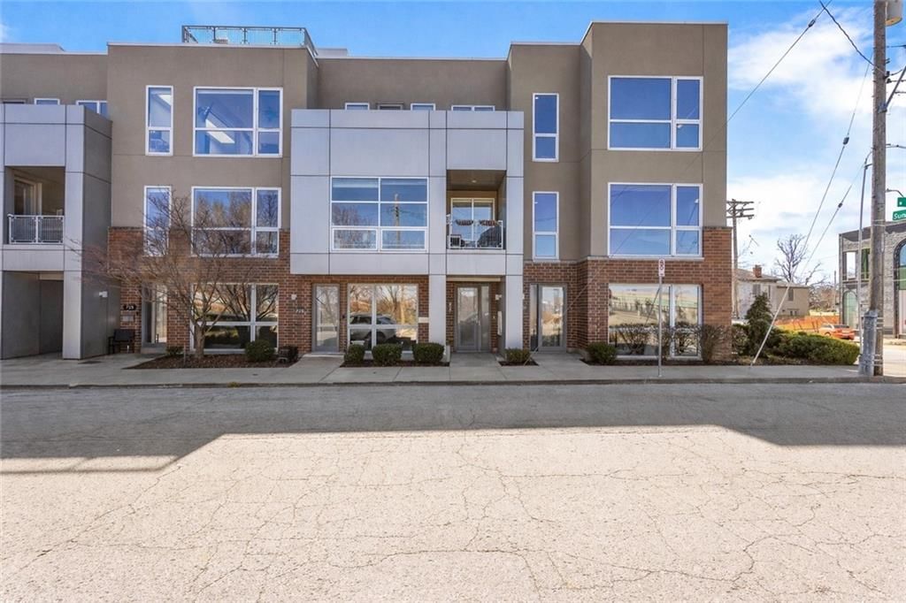 1603 Summit Street — photo 44