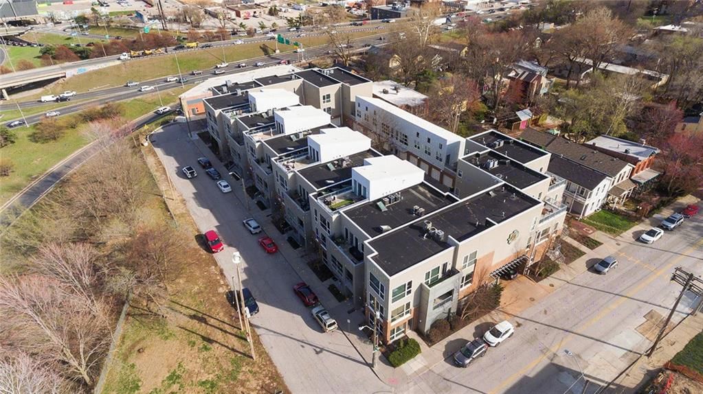 1603 Summit Street — photo 78