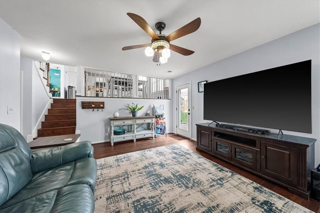 1104 Regency Drive — photo 17
