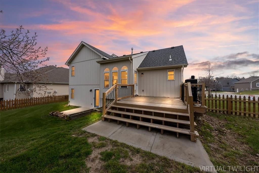 1104 Regency Drive — photo 26