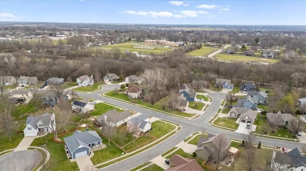 1104 Regency Drive — photo 30