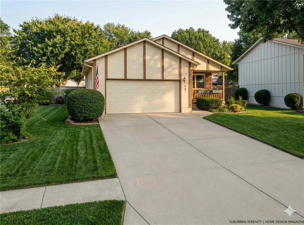 301 SE Greystone Drive, Lee's Summit, MO