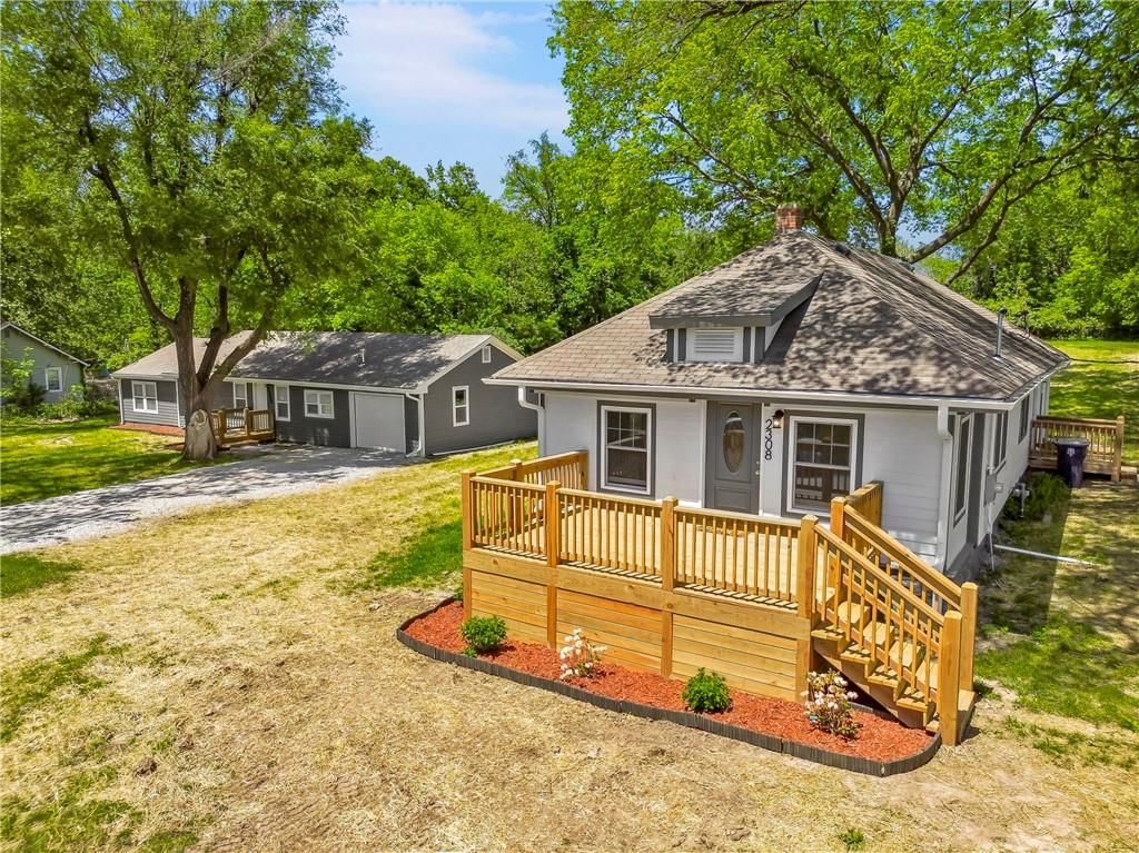 2308 NW 53rd Terrace, Kansas City, MO