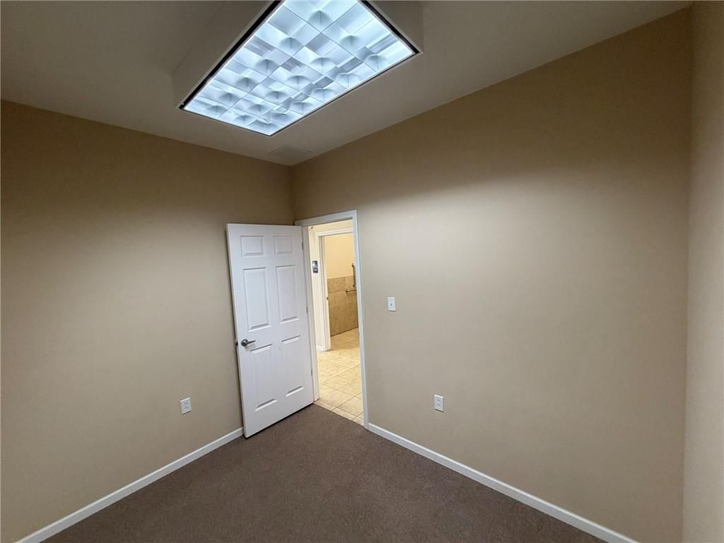 1221 E 25th Street — photo 12