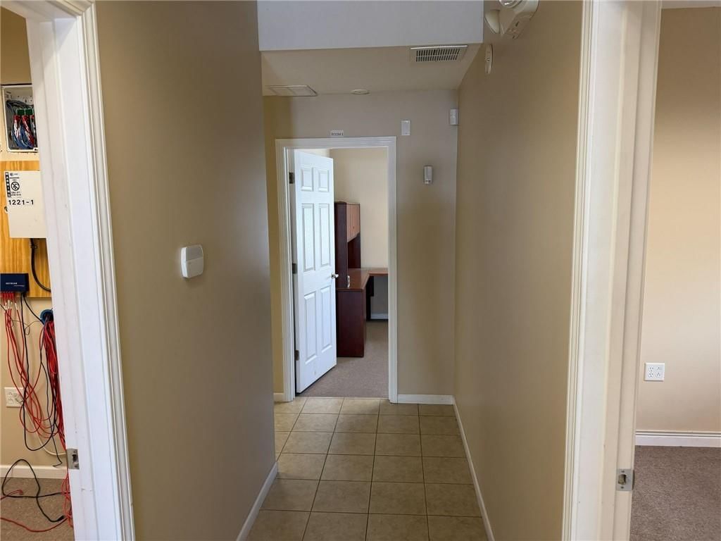 1221 E 25th Street — photo 14
