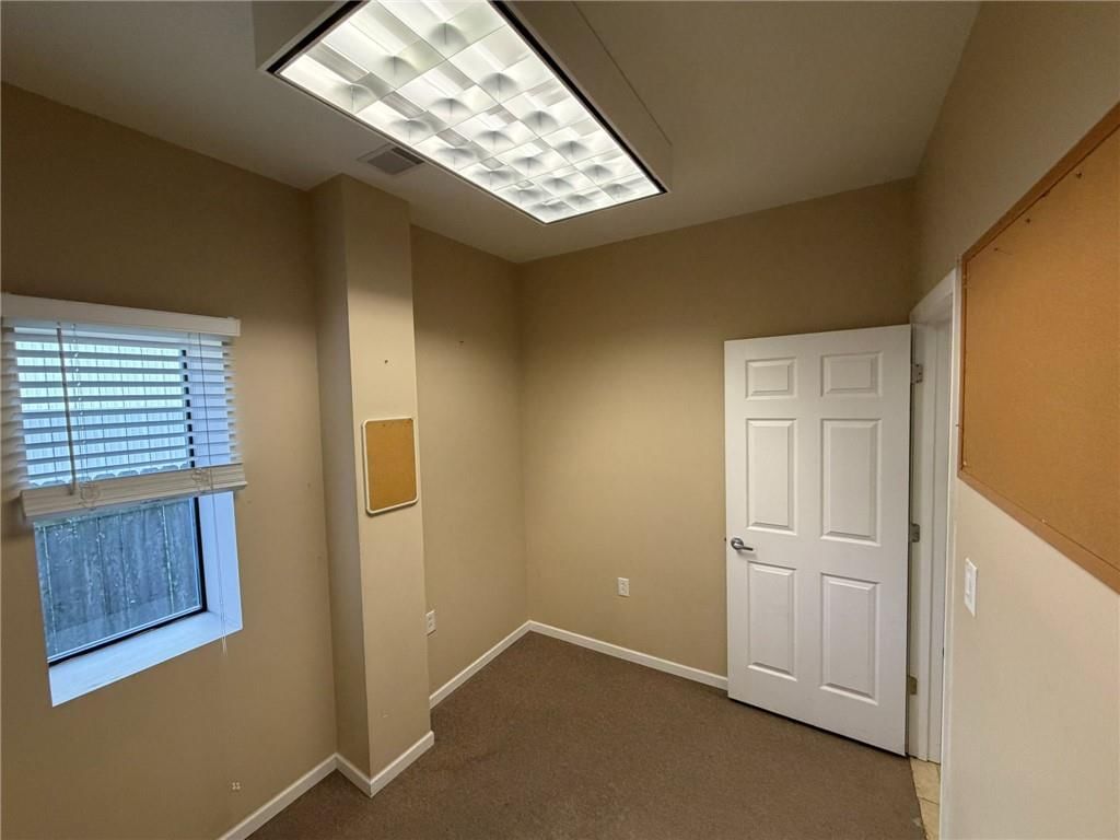 1221 E 25th Street — photo 17