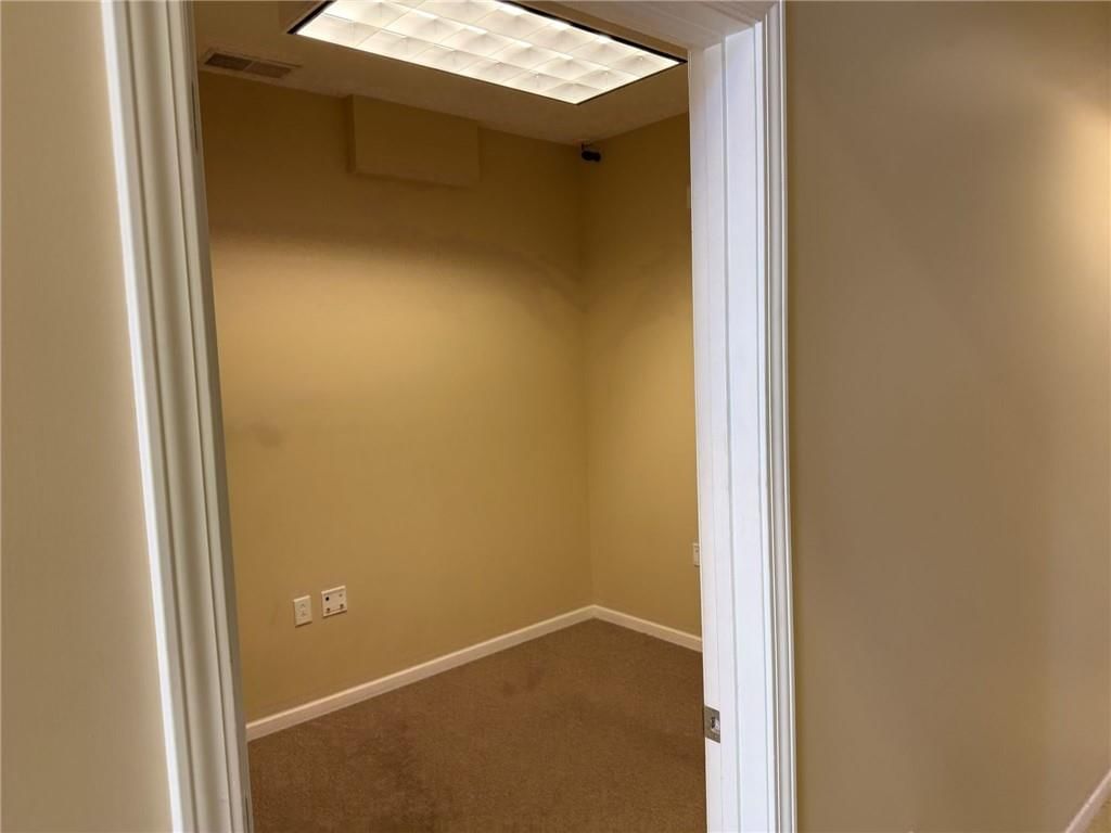 1221 E 25th Street — photo 10