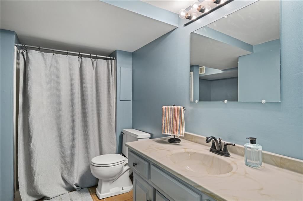 7509 N Baltimore Avenue — photo 53
