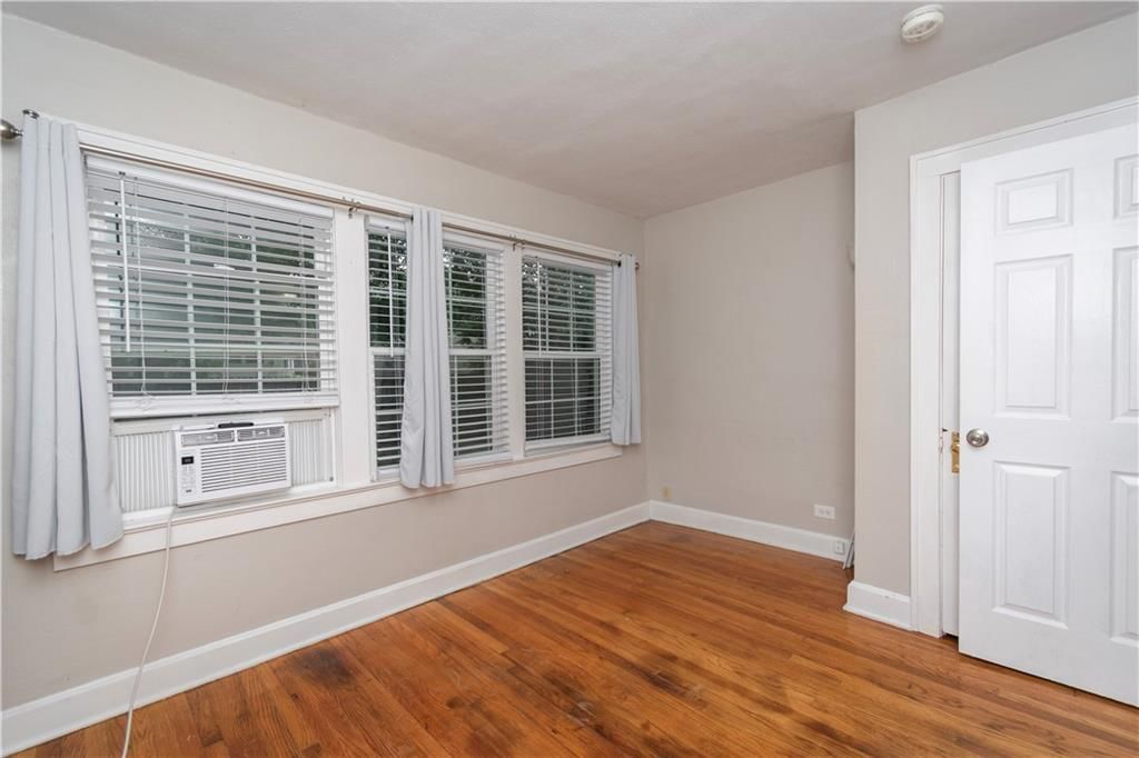 5331 Charlotte Street — photo 31