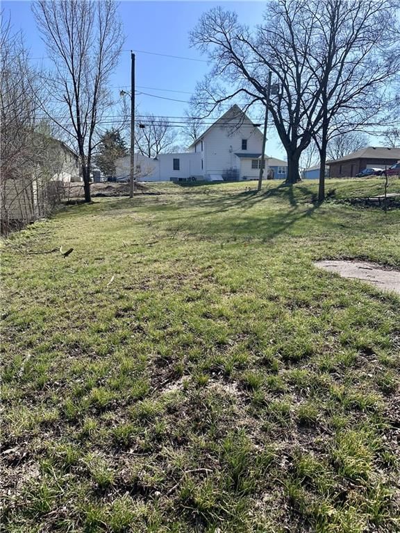 618 Locust Street, Eudora