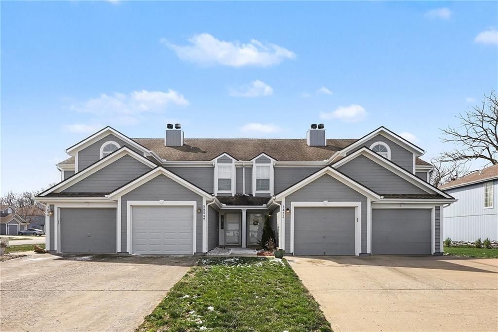 5856 NW Plantation Lane, Lee's Summit, MO