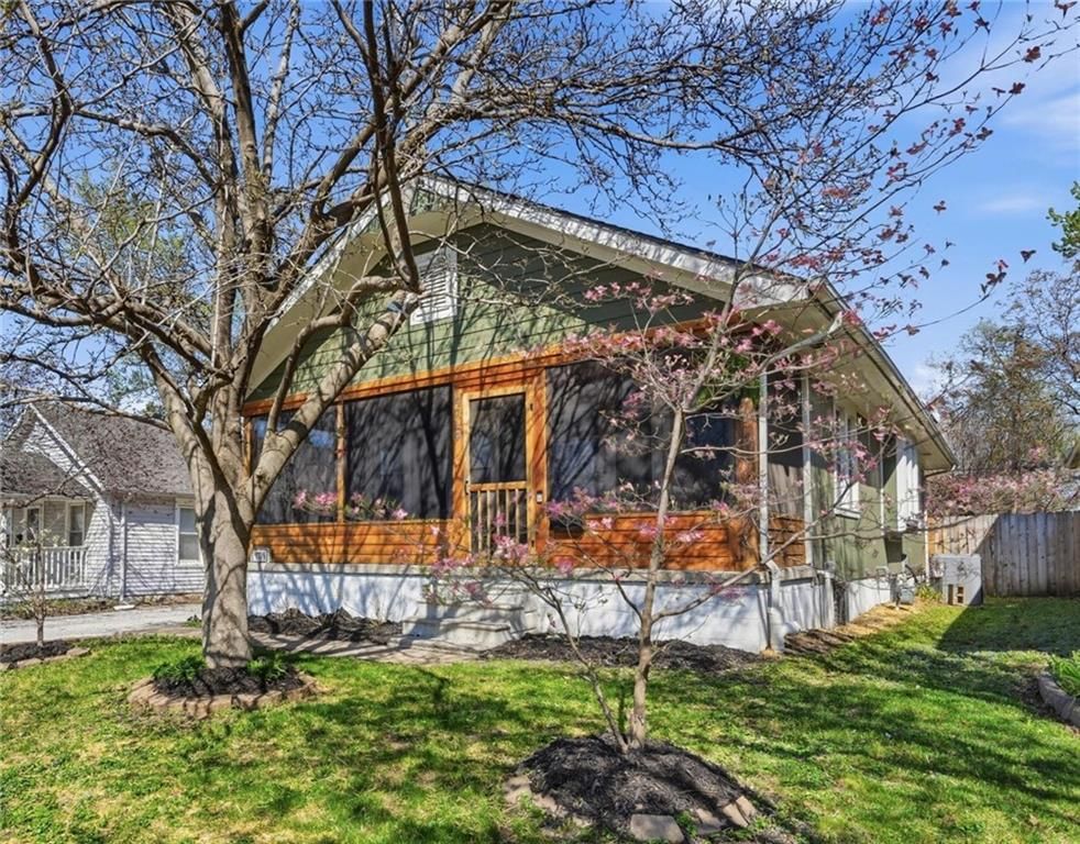 4719 Canterbury Street, Roeland Park, KS