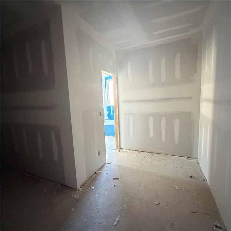 2304 Foxtail Drive — photo 13