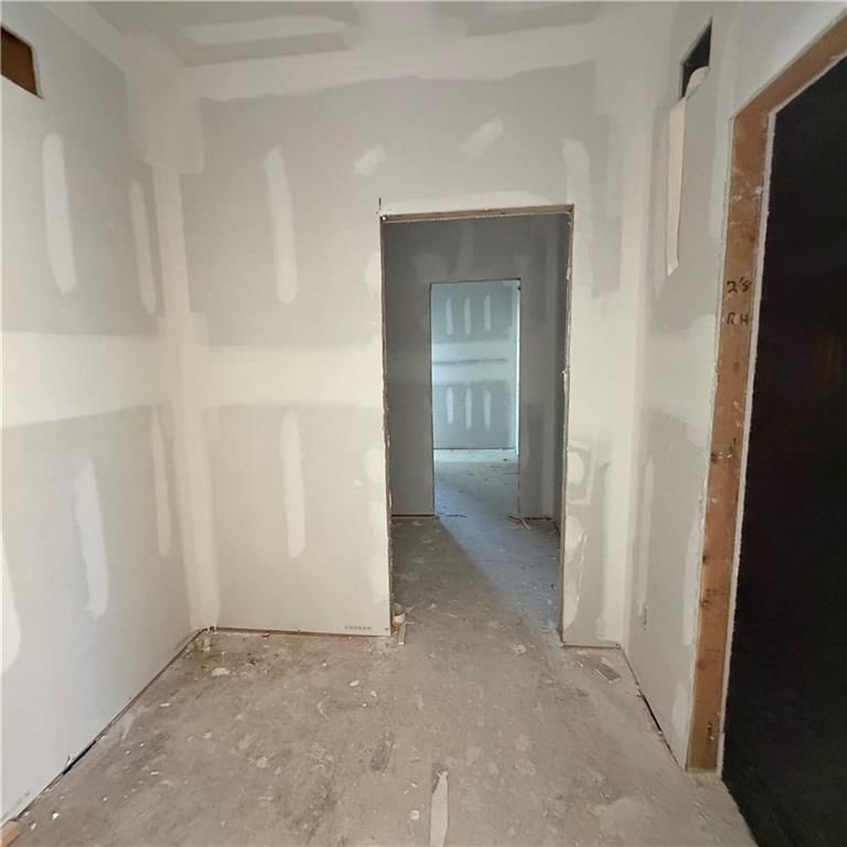 2304 Foxtail Drive — photo 14