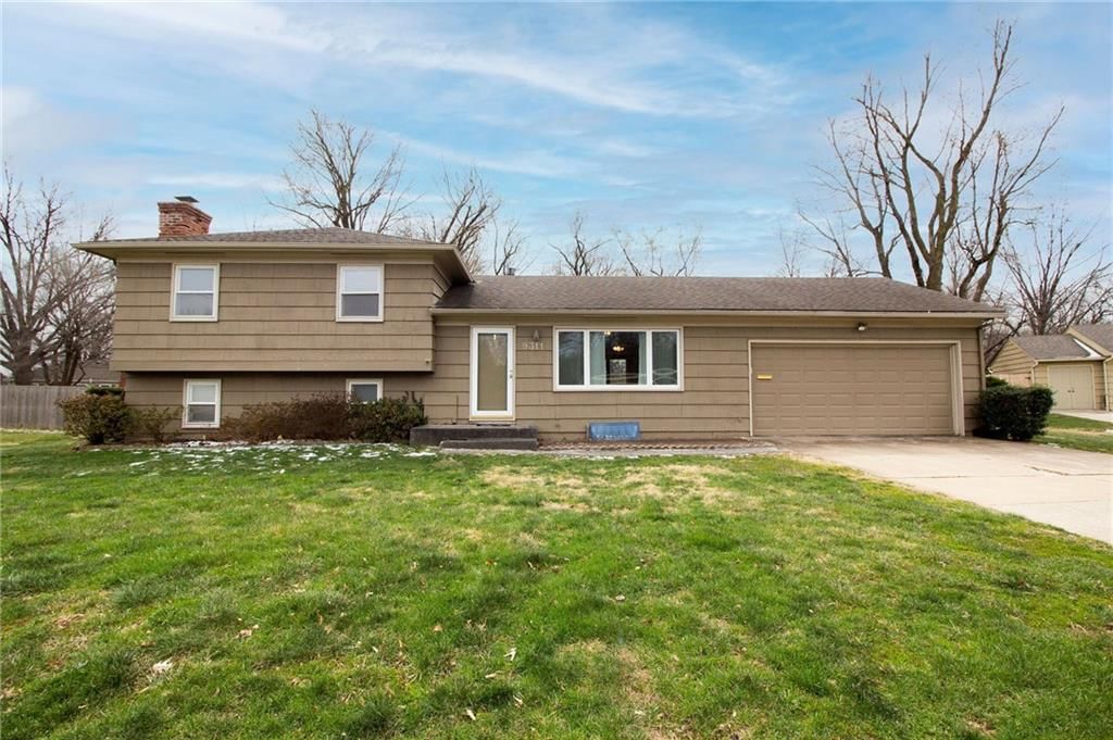 9311 W 95th Street, Overland Park, KS
