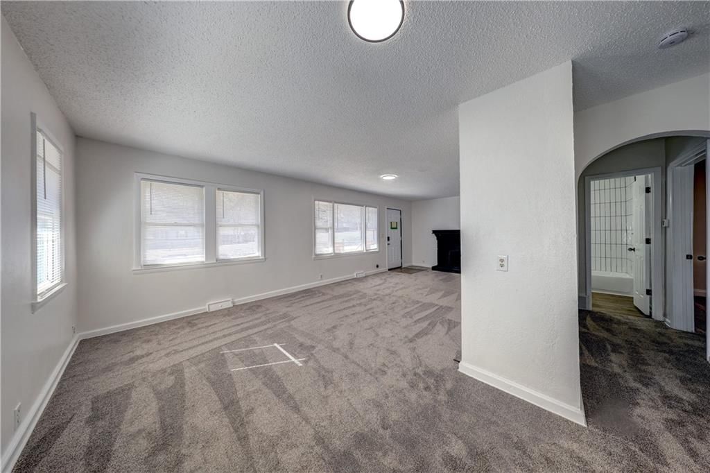 718 E Gudgell Avenue — photo 10