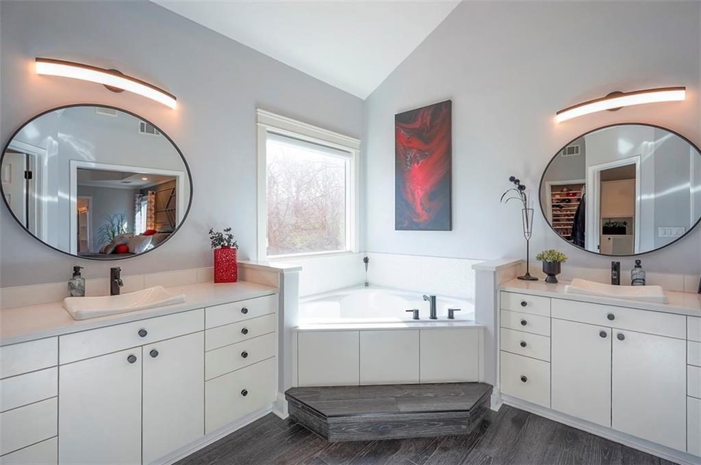 11541 S Brentwood Street — photo 38