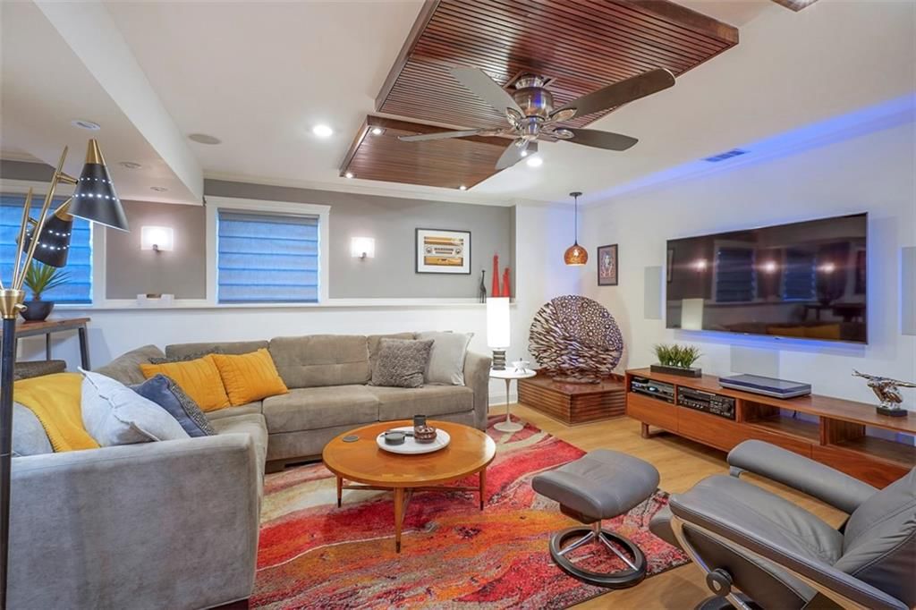 11541 S Brentwood Street — photo 59