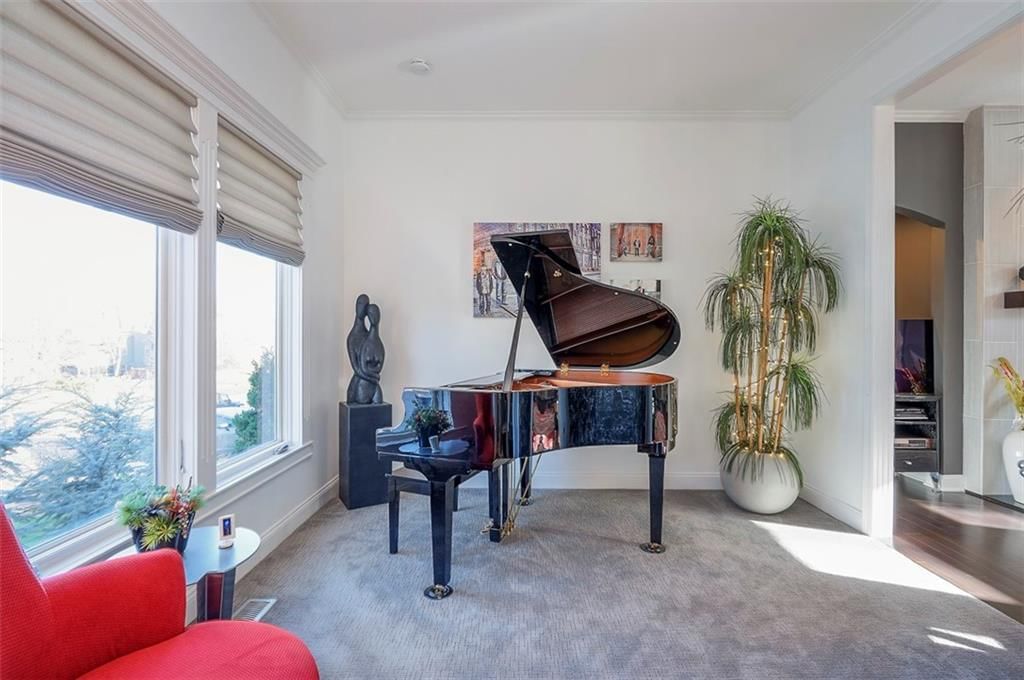 11541 S Brentwood Street — photo 8