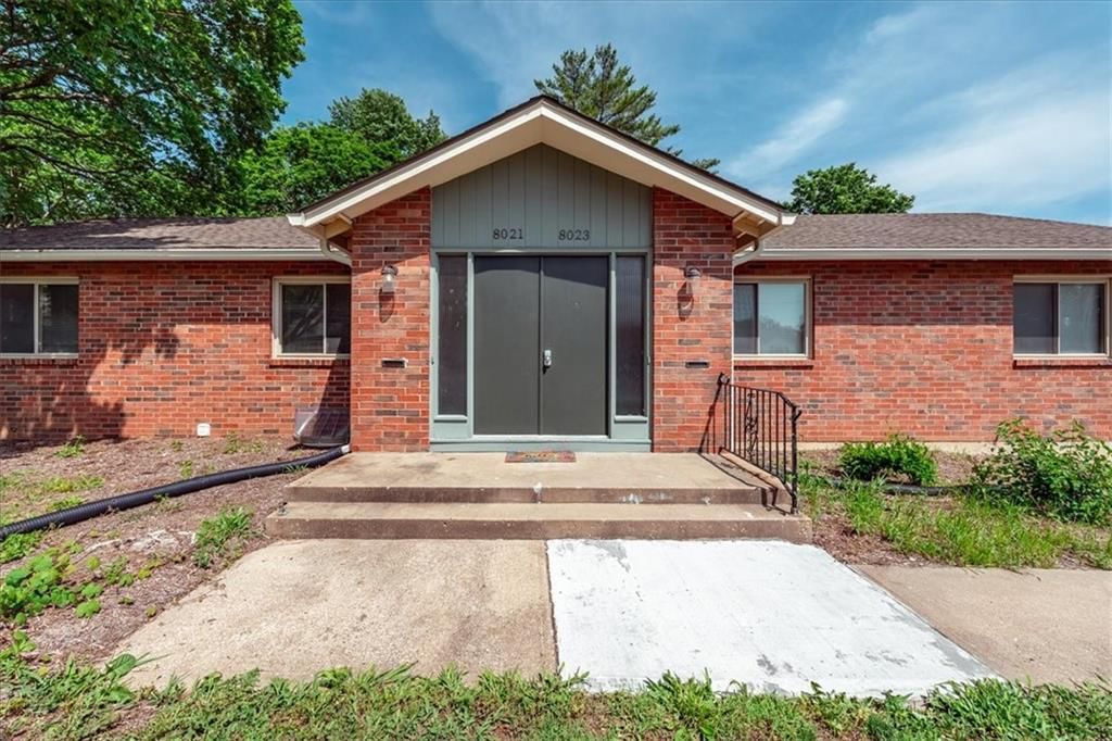 8021 Holmes Road, Kansas City, MO