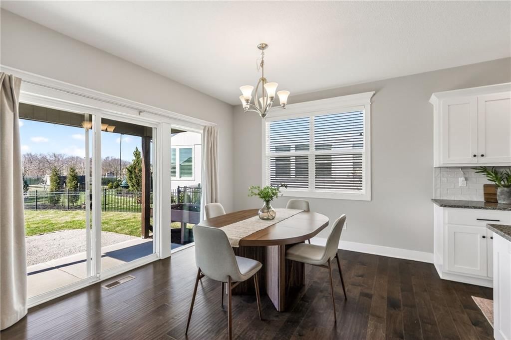 8200 N Sycamore Avenue — photo 13