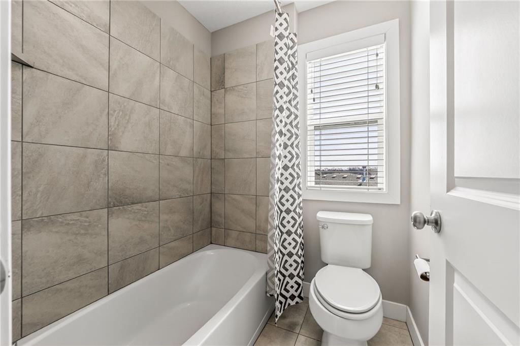 8200 N Sycamore Avenue — photo 46
