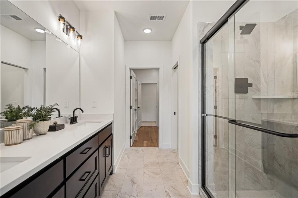 9603 Red Oak Drive — photo 29