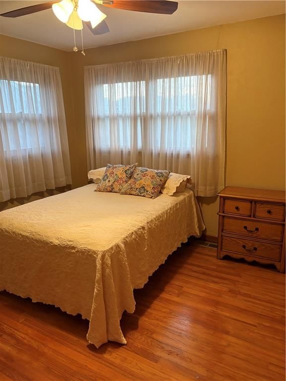 719 S Larson Avenue — photo 15