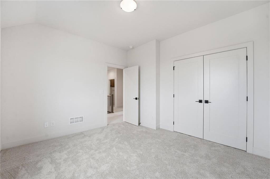 10411 N Liberty Street — photo 36