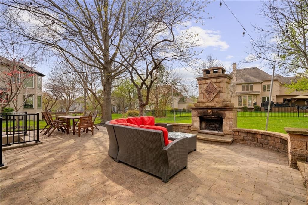9201 W 145th Street, Overland Park, KS