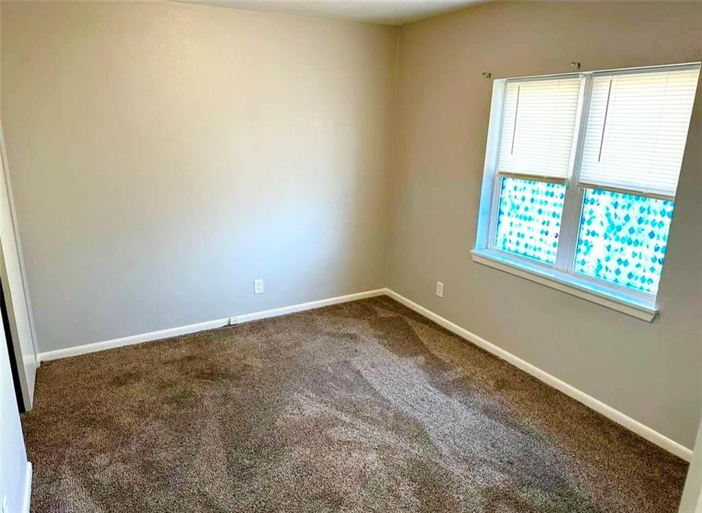 310 E Franklin Street — photo 9