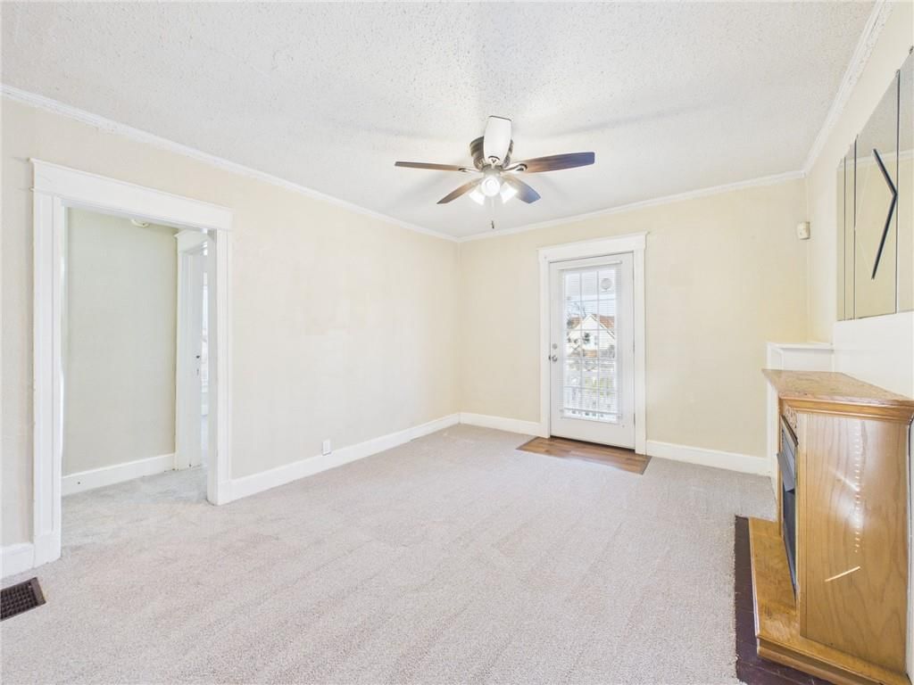 2424 Norton Avenue — photo 4