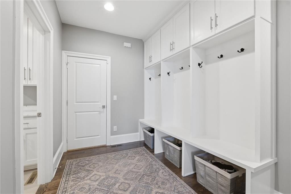 Photo 24 of 52 - 3450 W 196th Street, Stilwell, KS 66085