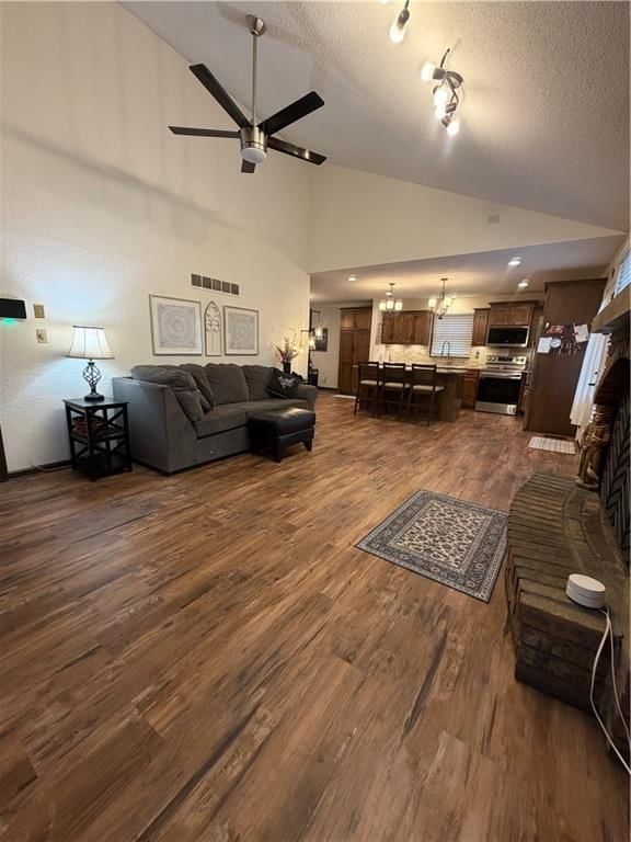 7801 N Euclid Avenue — photo 12