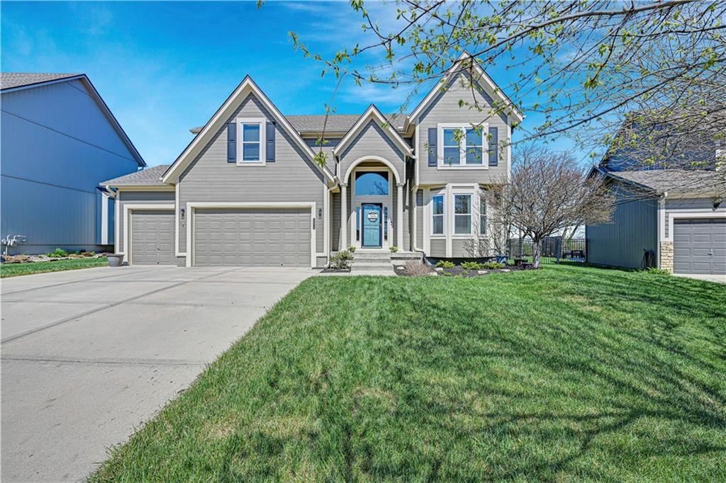 21814 W 95th Terrace, Lenexa, KS