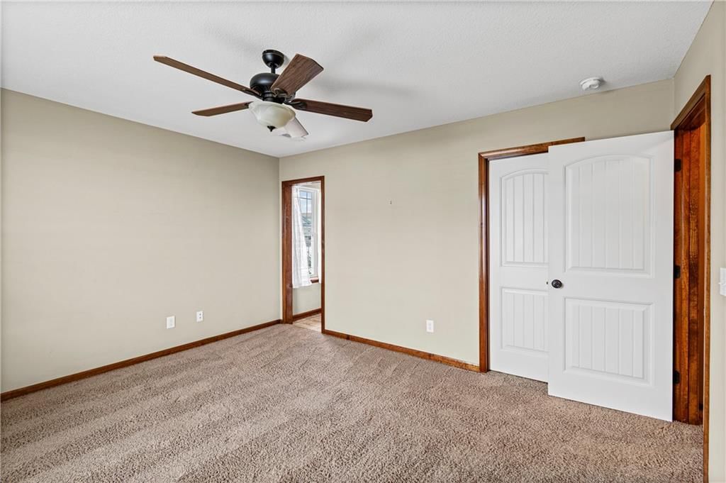 400 W Elm Street — photo 12