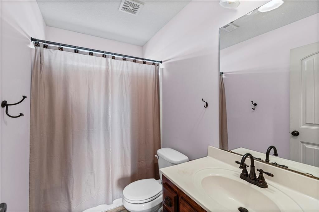 400 W Elm Street — photo 17