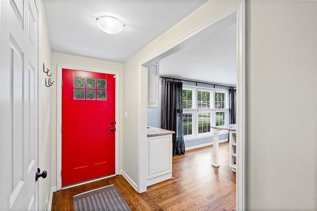 8345 Reinhardt Street — photo 3