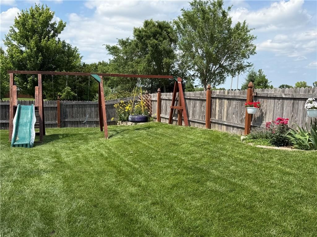 17743 S LAVERTY Street — photo 42