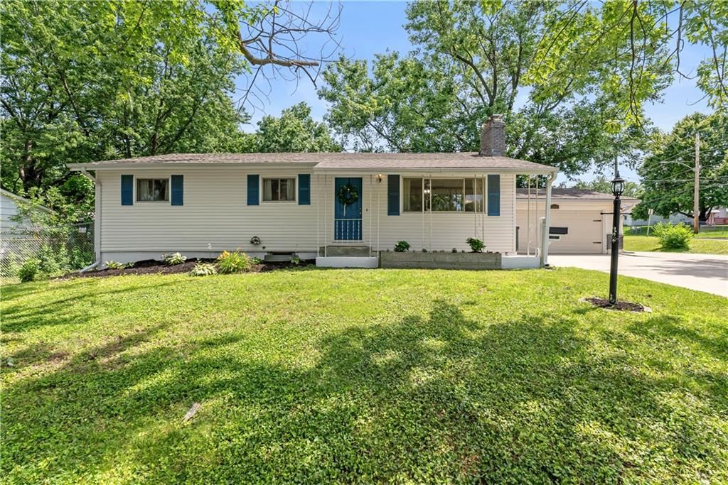 1501 NE 67th Place, Gladstone, MO