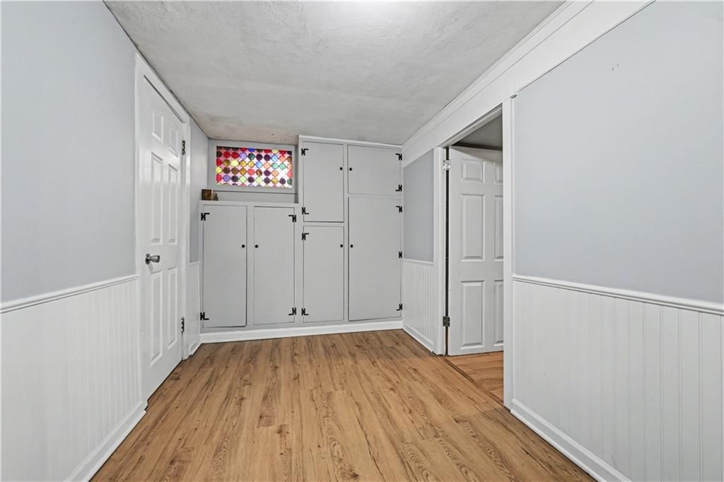 5645 Russell Street — photo 29
