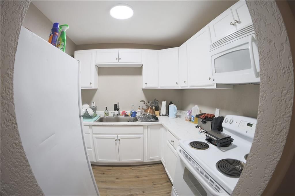 1413 Spruce Street — photo 4