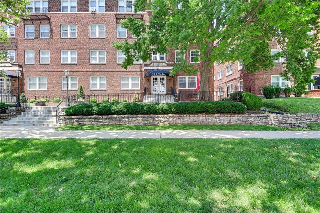212 Emanuel Cleaver II Boulevard — photo 17