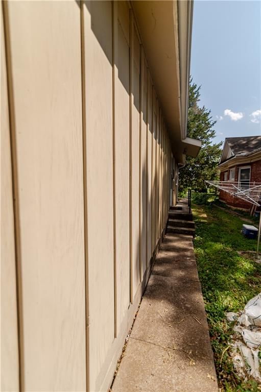 307 Riley Street — photo 19