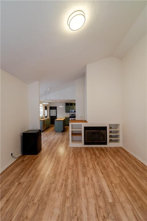 307 Riley Street — photo 23