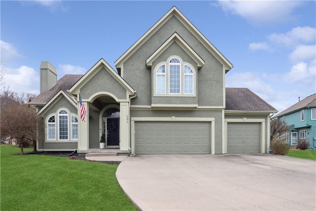 101 NE Misty Meadow Lane, Lee's Summit, MO
