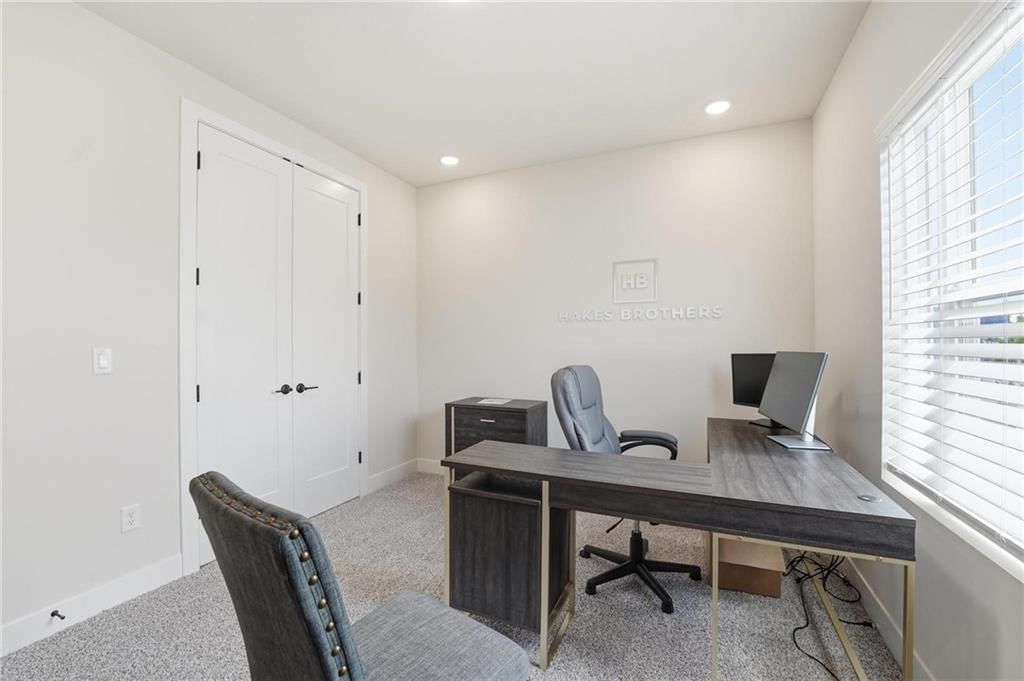 32710 W 176th Terrace — photo 9