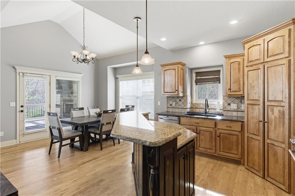 9425 N Spruce Court — photo 10