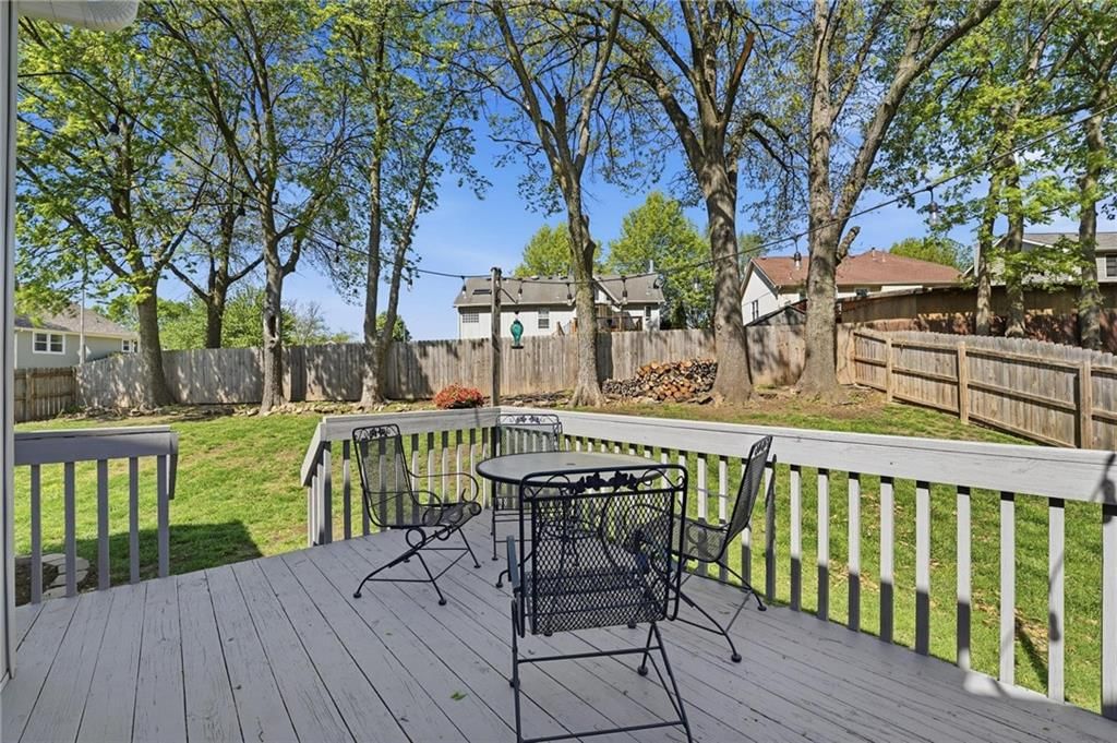 7328 N Oakland Avenue — photo 30